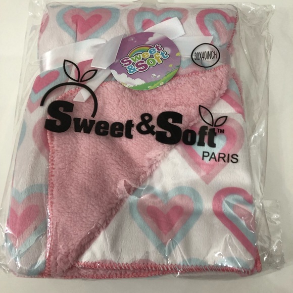 New in Bag Sweet & Soft baby blanket. 30x40. - Picture 1 of 1